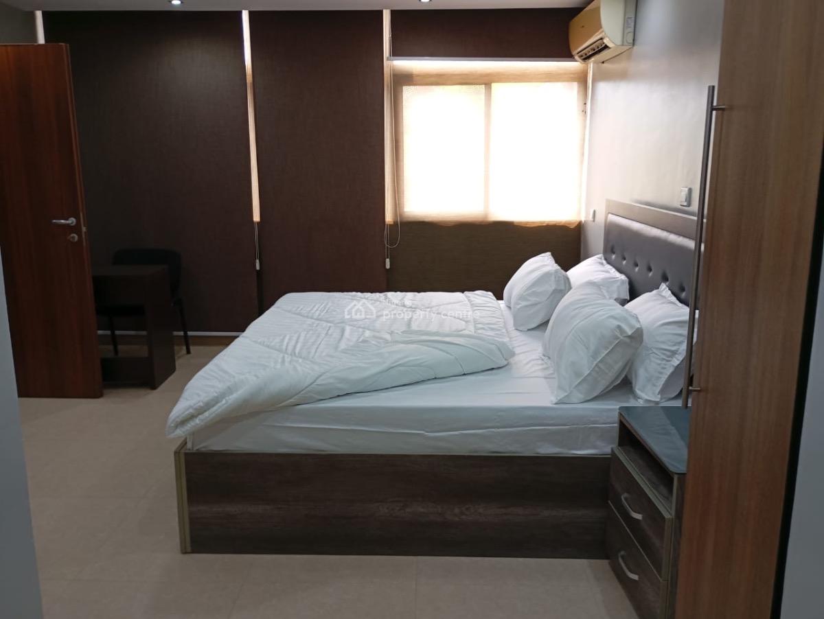 Spacious 2 Bedroom Apartment with Top Notch Amenities Available, Lekki Phase 1, Lekki, Lagos, Flat / Apartment Short Let