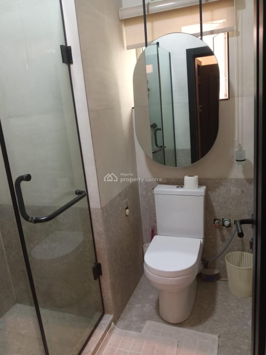 Spacious 2 Bedroom Apartment with Top Notch Amenities Available, Lekki Phase 1, Lekki, Lagos, Flat / Apartment Short Let