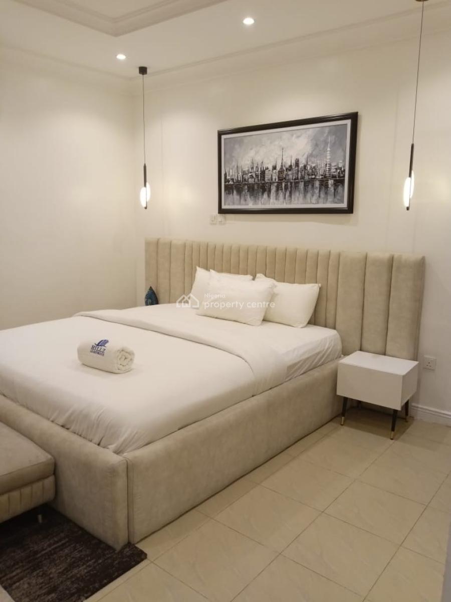 Spacious 2 Bedroom Apartment with Top Notch Amenities Available, Lekki Phase 1, Lekki, Lagos, Flat / Apartment Short Let