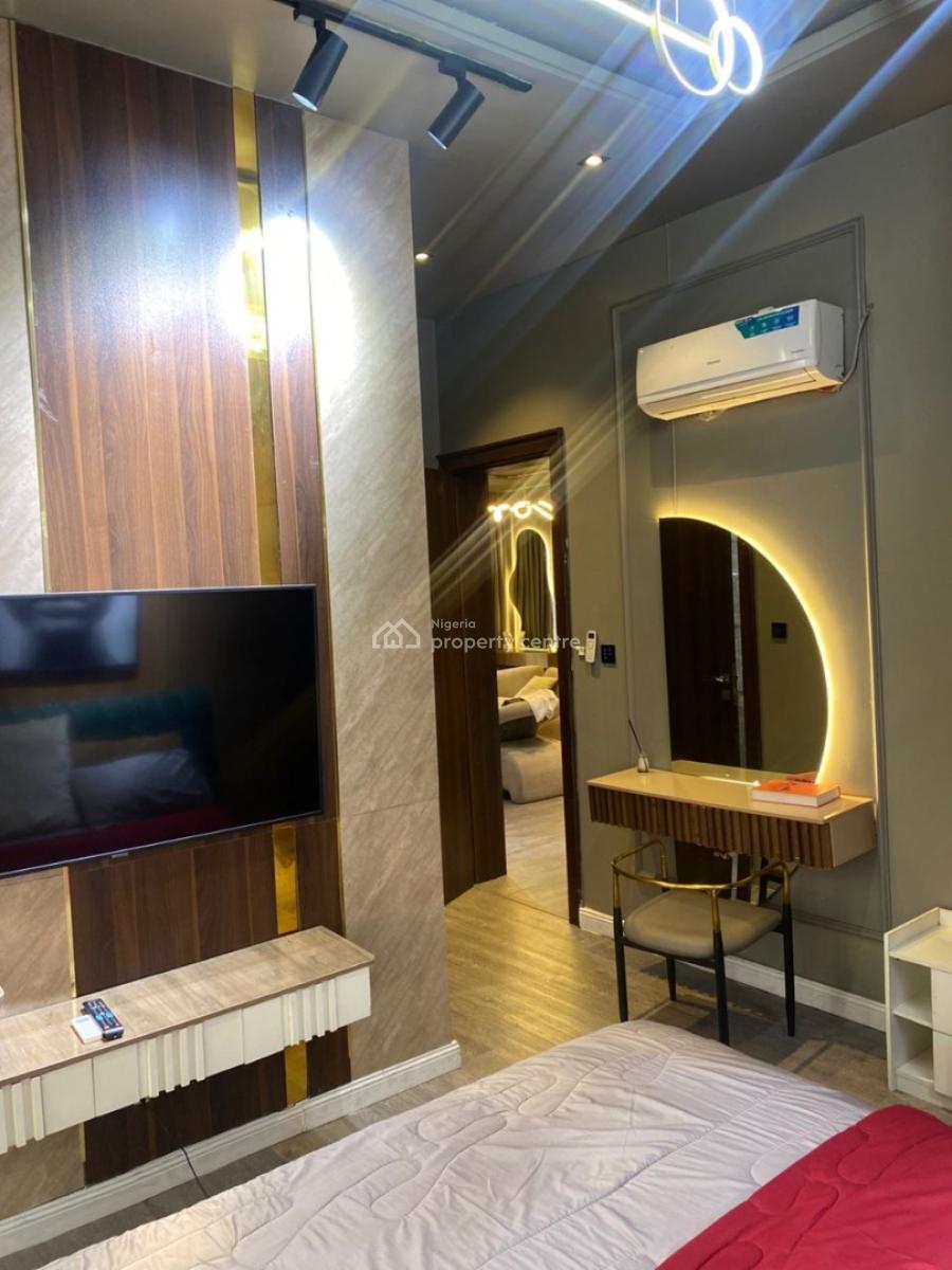 Luxe 2 Bedroom with Ps5 Console, Swimming Pool & Gym, Lekki Phase 1, Lekki, Lagos, Flat / Apartment Short Let
