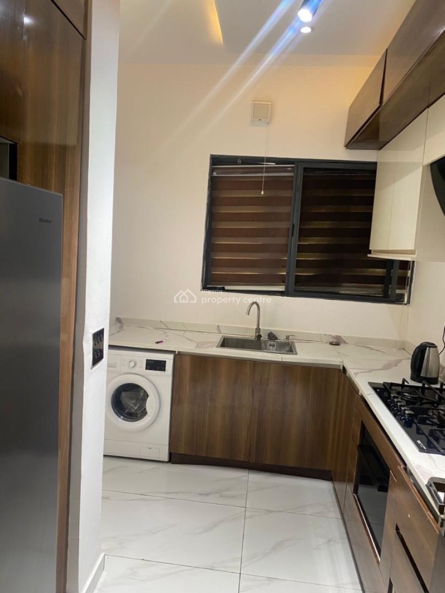 Luxe 2 Bedroom with Ps5 Console, Swimming Pool & Gym, Lekki Phase 1, Lekki, Lagos, Flat / Apartment Short Let