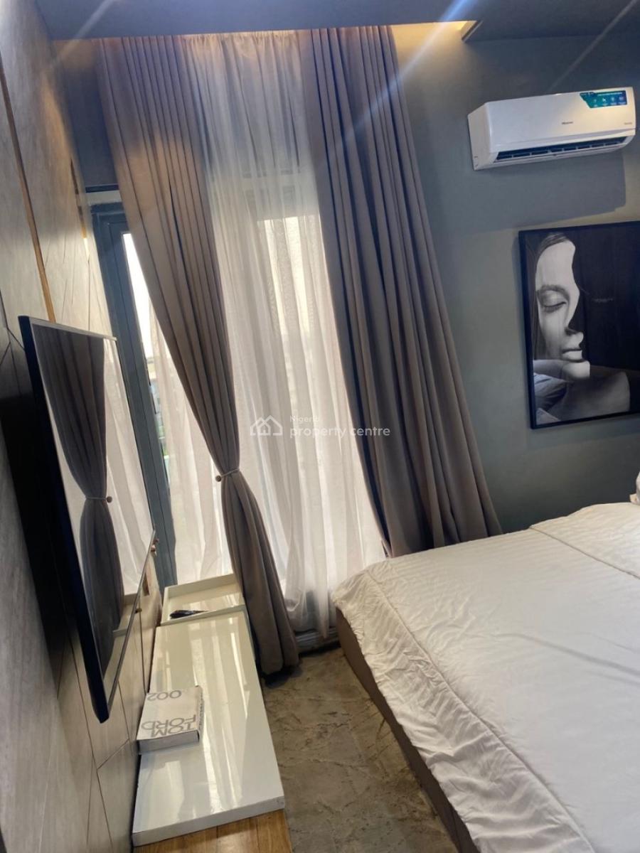Luxe 2 Bedroom with Ps5 Console, Swimming Pool & Gym, Lekki Phase 1, Lekki, Lagos, Flat / Apartment Short Let