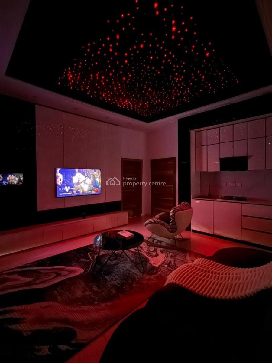 Luxe 2 Bedroom with Ps5 Console, Swimming Pool & Gym, Lekki Phase 1, Lekki, Lagos, Flat / Apartment Short Let