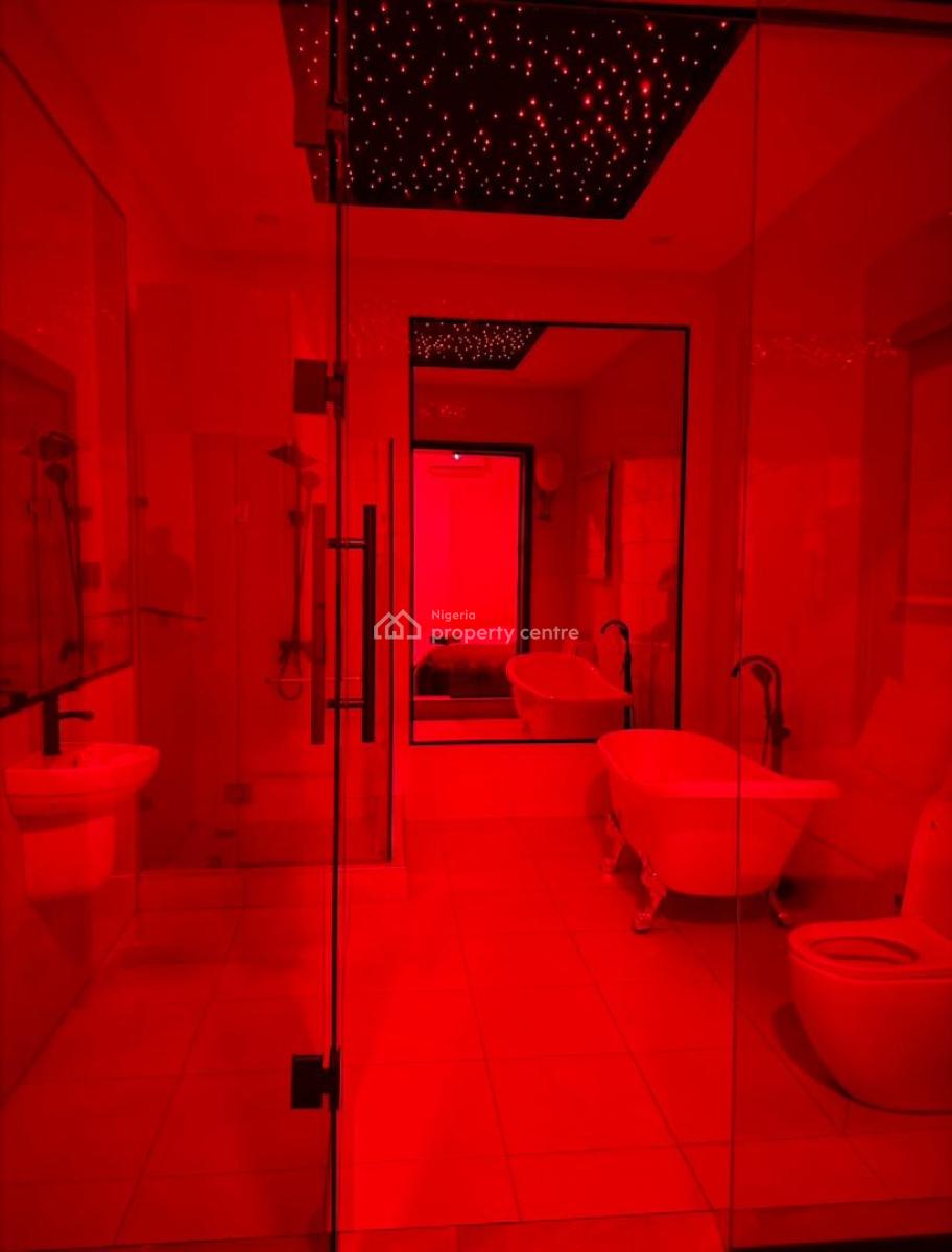 Luxe 2 Bedroom with Ps5 Console, Swimming Pool & Gym, Lekki Phase 1, Lekki, Lagos, Flat / Apartment Short Let