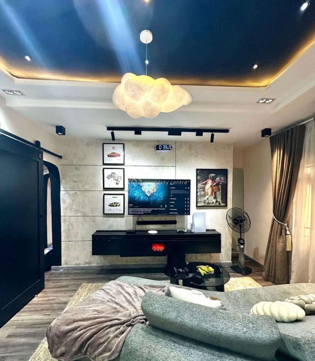 Luxe 1 Bedroom with Ps5 Console, Swimming Pool & Gym, Lekki Phase 1, Lekki, Lagos, Flat / Apartment Short Let