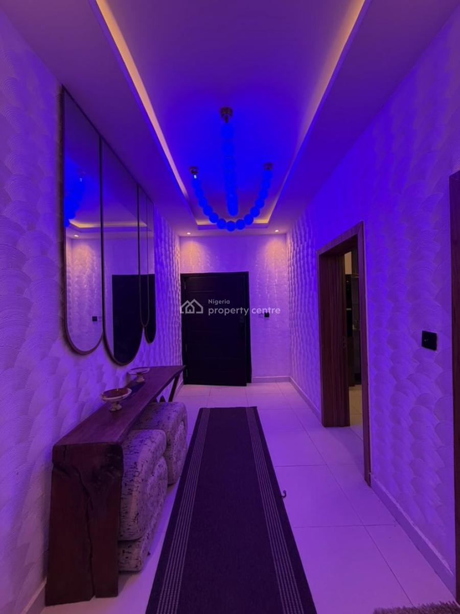 2 Bedroom with Bq  Furnished, Right Side Flood Free Zone, Lekki Phase 1, Lekki, Lagos, Flat / Apartment for Rent