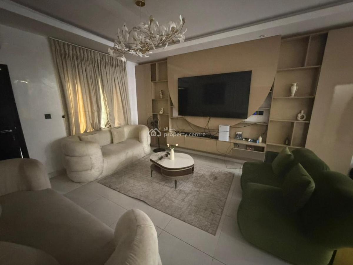 2 Bedroom with Bq  Furnished, Right Side Flood Free Zone, Lekki Phase 1, Lekki, Lagos, Flat / Apartment for Rent