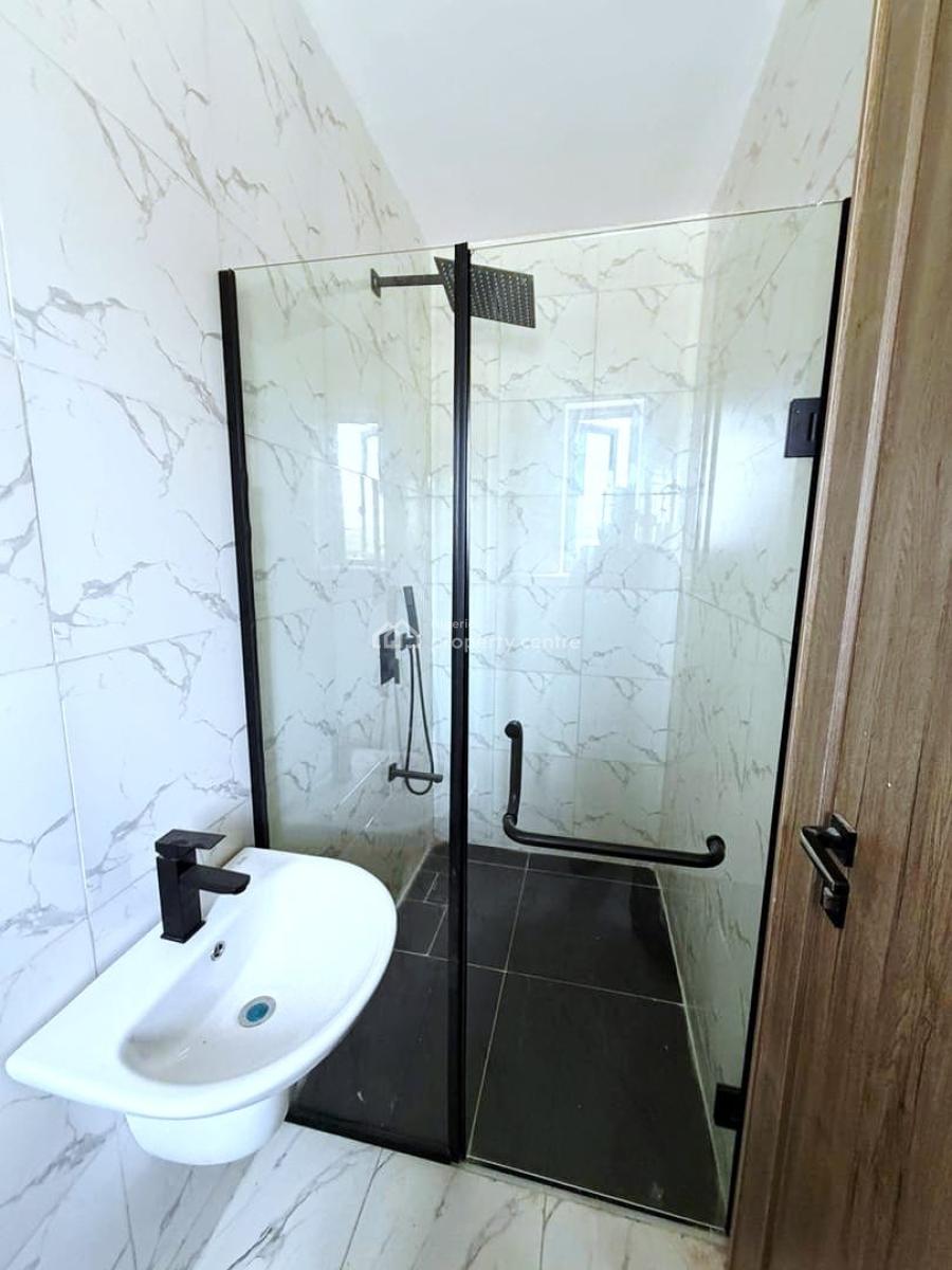 Nicely Built 2 Bedroom Serviced Apartment, Lekki Phase 1, Lekki, Lagos, Flat / Apartment for Sale