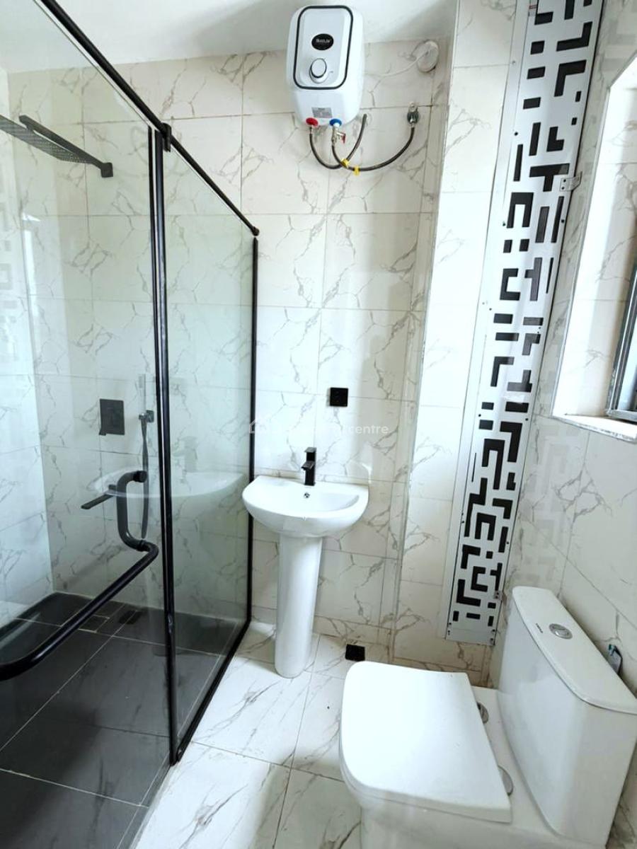 Nicely Built 2 Bedroom Serviced Apartment, Lekki Phase 1, Lekki, Lagos, Flat / Apartment for Sale