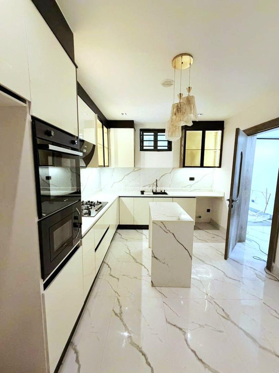 Nicely Built 2 Bedroom Serviced Apartment, Lekki Phase 1, Lekki, Lagos, Flat / Apartment for Sale