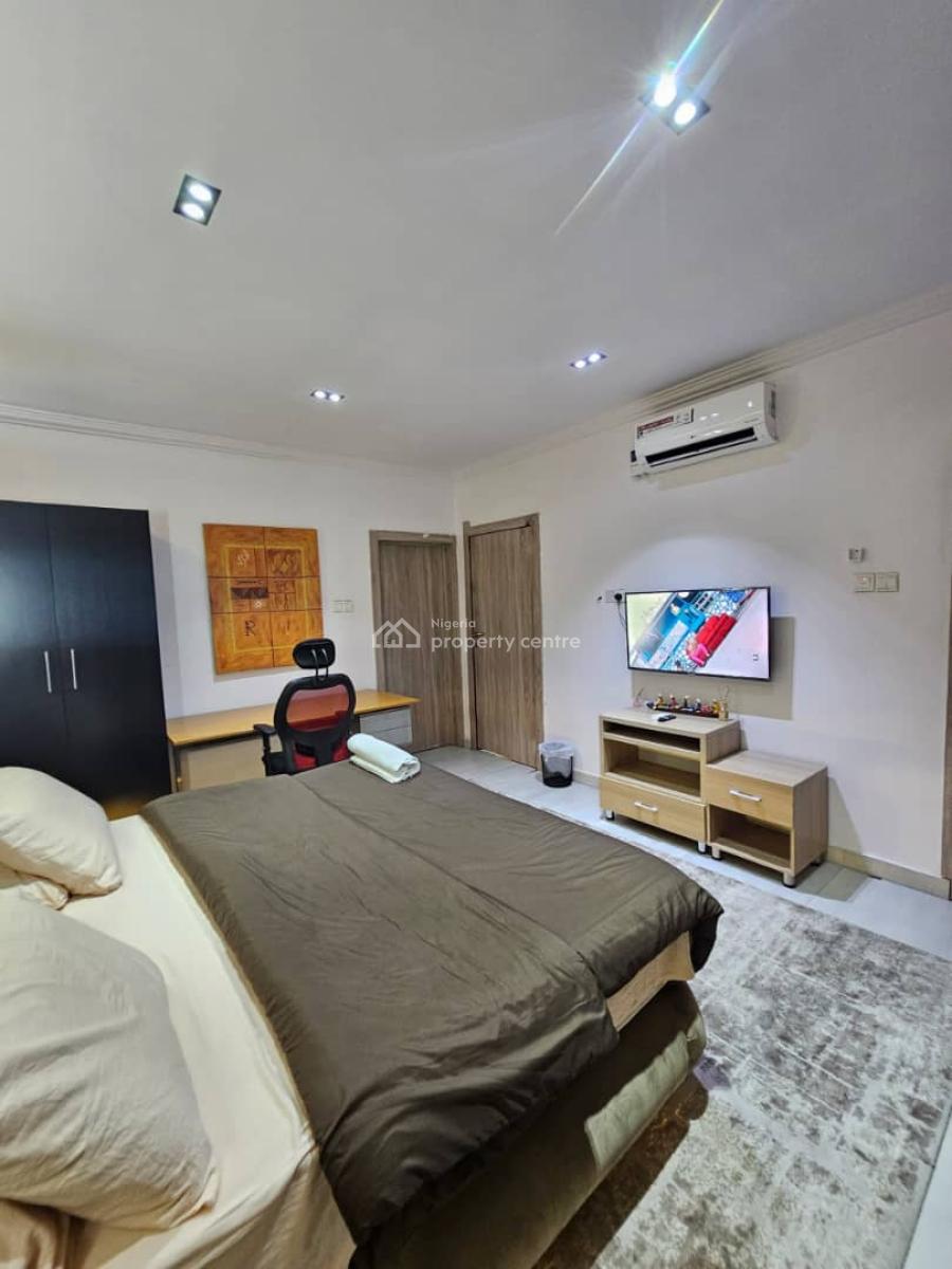 Chic and Secure 1 Bedroom Apartment, Lekki Phase 1, Lekki, Lagos, Flat / Apartment Short Let