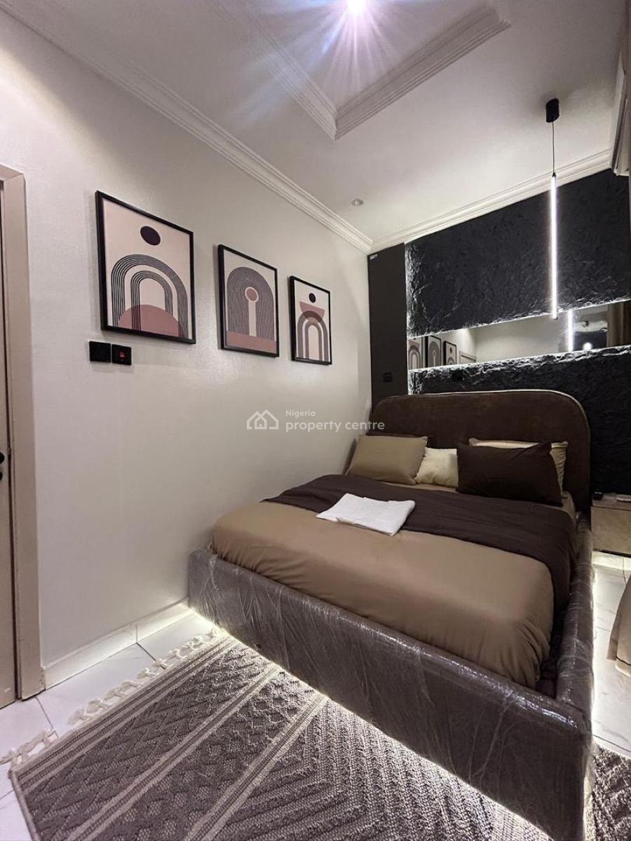 Newly Furnished 3 Bedroom Luxury Apartment 🥰 with 24hrs Light, Hand G, Lekki Phase 1, Lekki, Lagos, Flat / Apartment Short Let