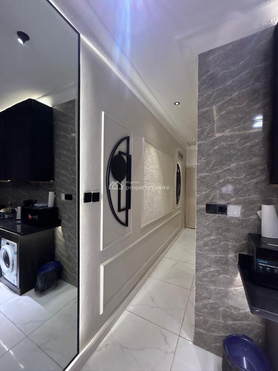 Newly Furnished 3 Bedroom Luxury Apartment 🥰 with 24hrs Light, Hand G, Lekki Phase 1, Lekki, Lagos, Flat / Apartment Short Let