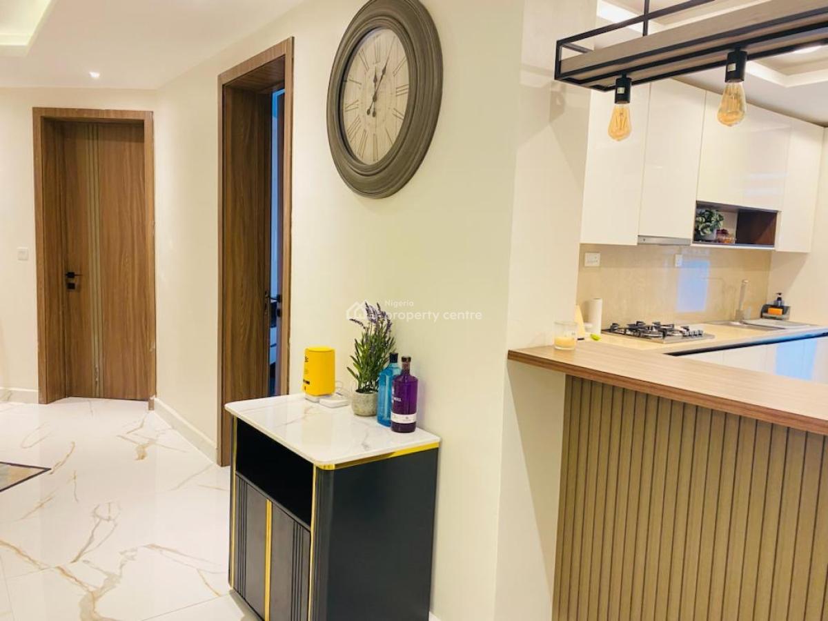 Newly Furnished 2 Bedroom Luxury Apartment 🥰 with 24hrs Light, Hand G, Lekki Phase 1, Lekki, Lagos, Flat / Apartment Short Let