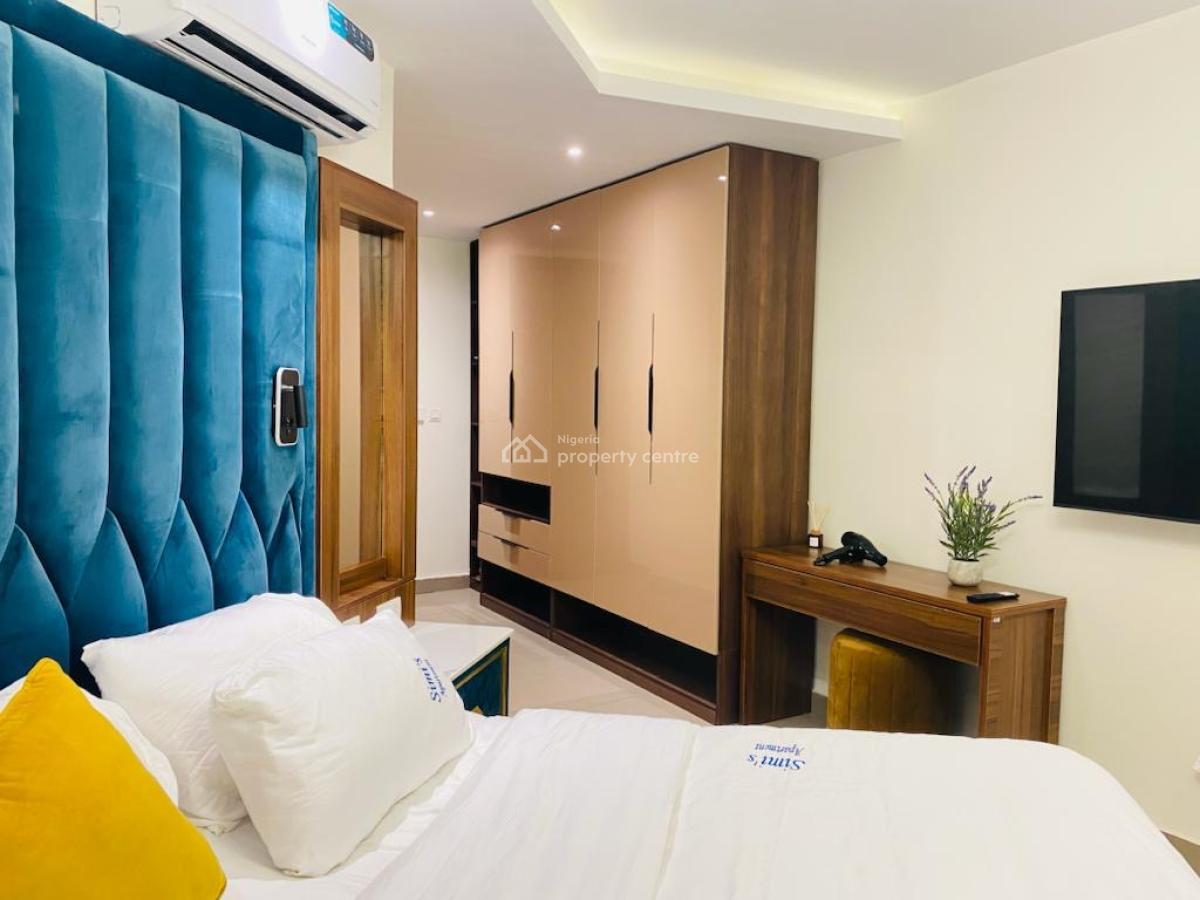 Newly Furnished 2 Bedroom Luxury Apartment 🥰 with 24hrs Light, Hand G, Lekki Phase 1, Lekki, Lagos, Flat / Apartment Short Let