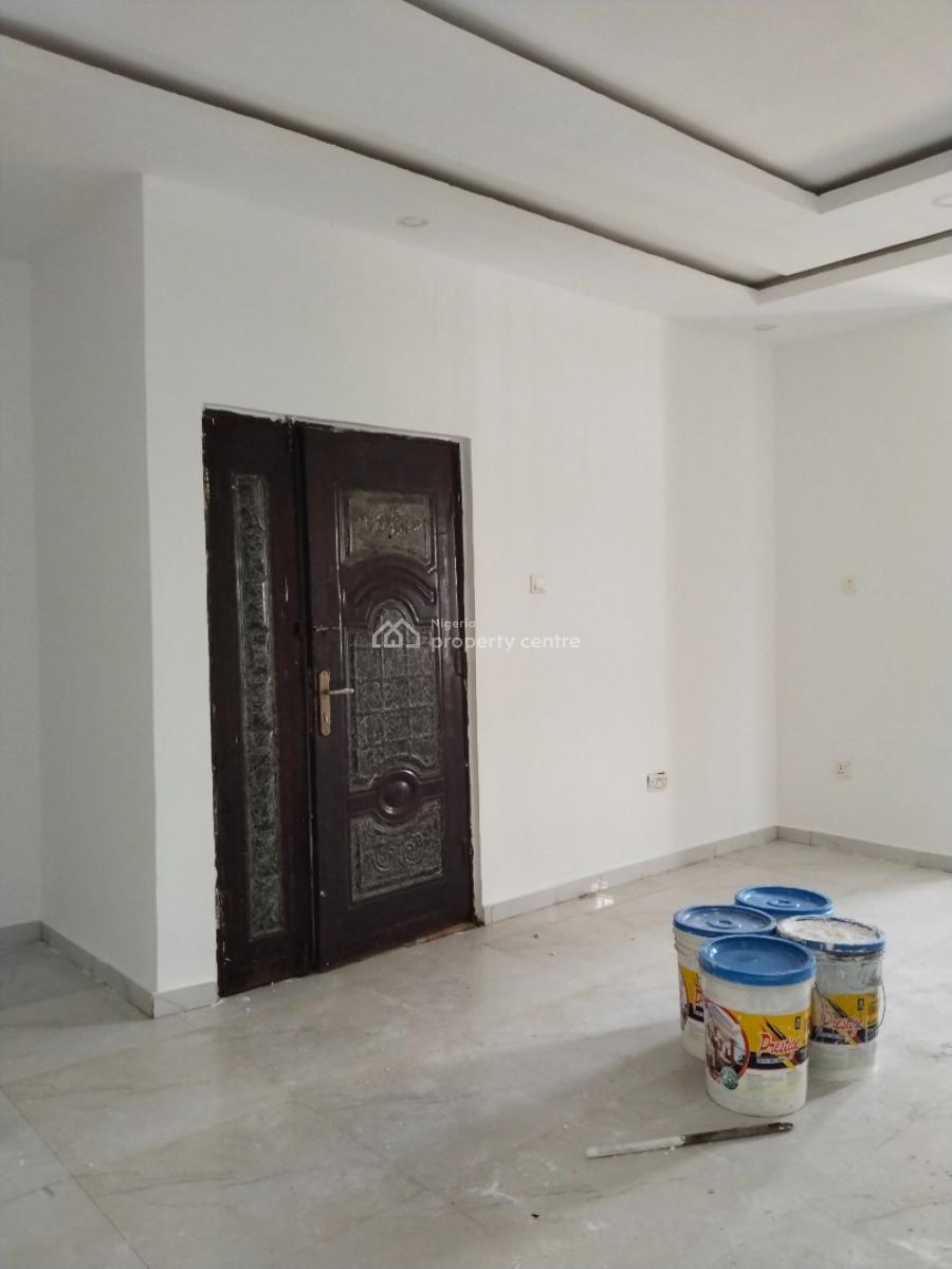 Lovely 2 Bedroom Flat, Bankole Estate, Magboro, Ogun, Flat / Apartment for Rent