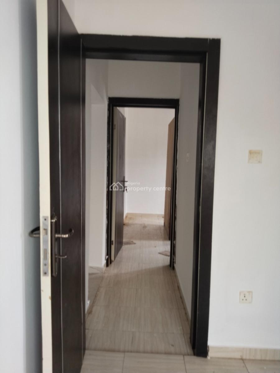 Lovely 2 Bedroom Flat, Bankole Estate, Magboro, Ogun, Flat / Apartment for Rent