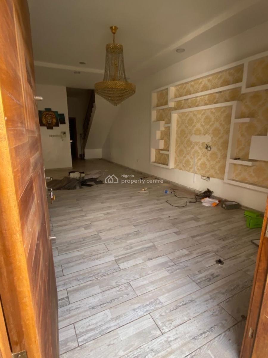 4 Bedrooms Semi-detached Duplex with a Room Bq, Osapa, Lekki, Lagos, Semi-detached Duplex for Rent