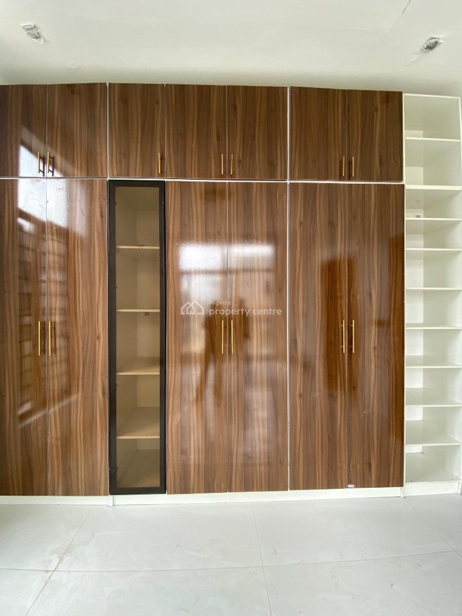 4 Bedroom Semi Detached, Ikota, Lekki, Lagos, Semi-detached Duplex for Sale