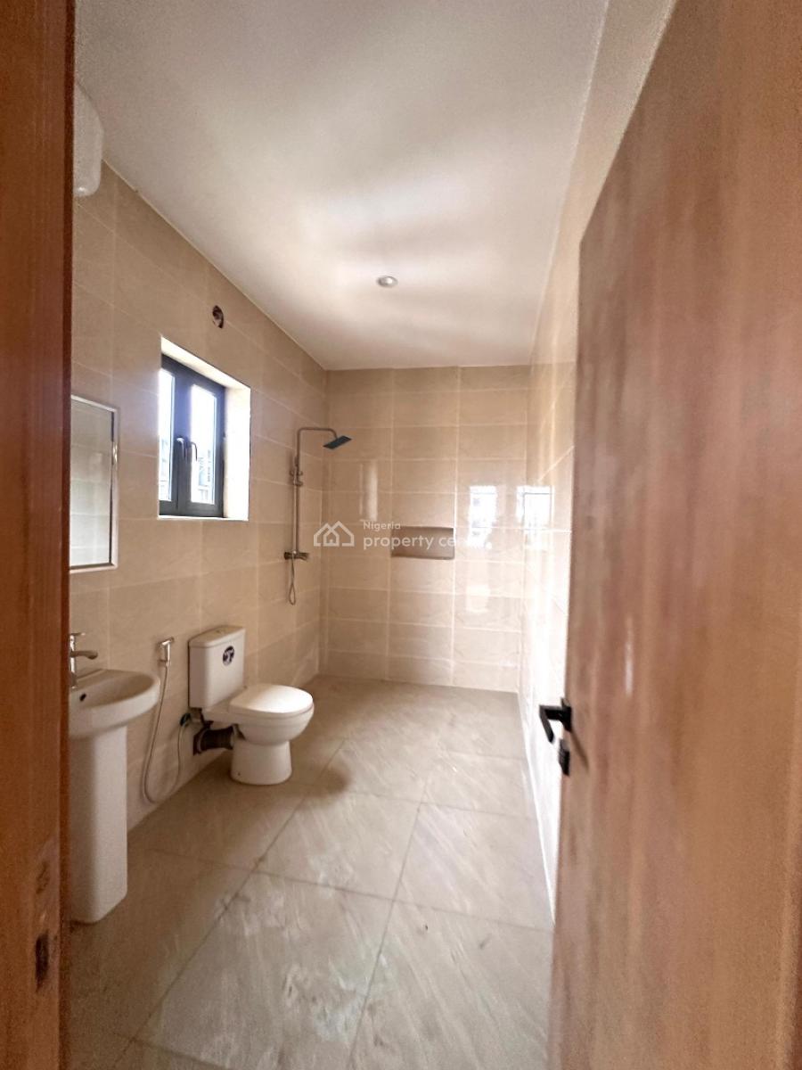 Standard 5 Bedroom Terraced Duplex Plus a Bq, Jahi, Abuja, Terraced Duplex for Sale