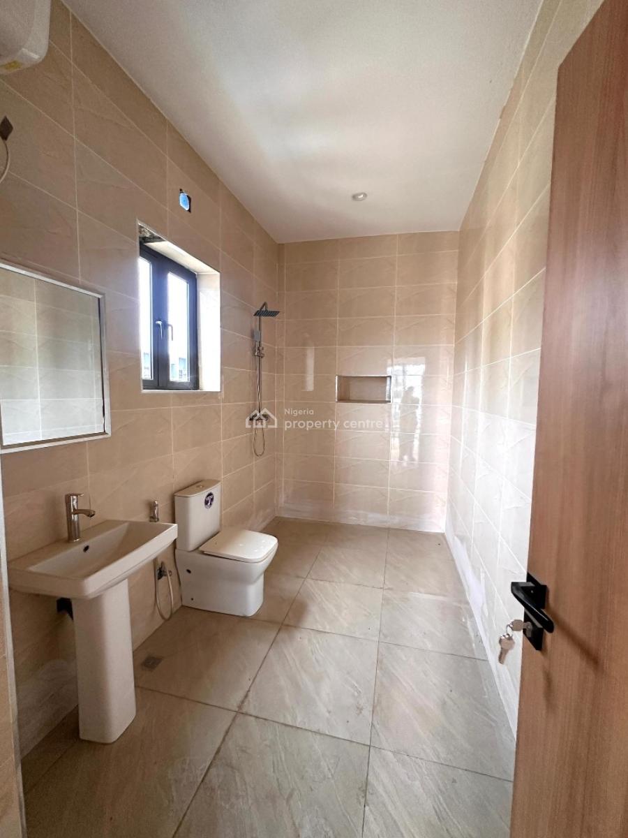 Standard 5 Bedroom Terraced Duplex Plus a Bq, Jahi, Abuja, Terraced Duplex for Sale