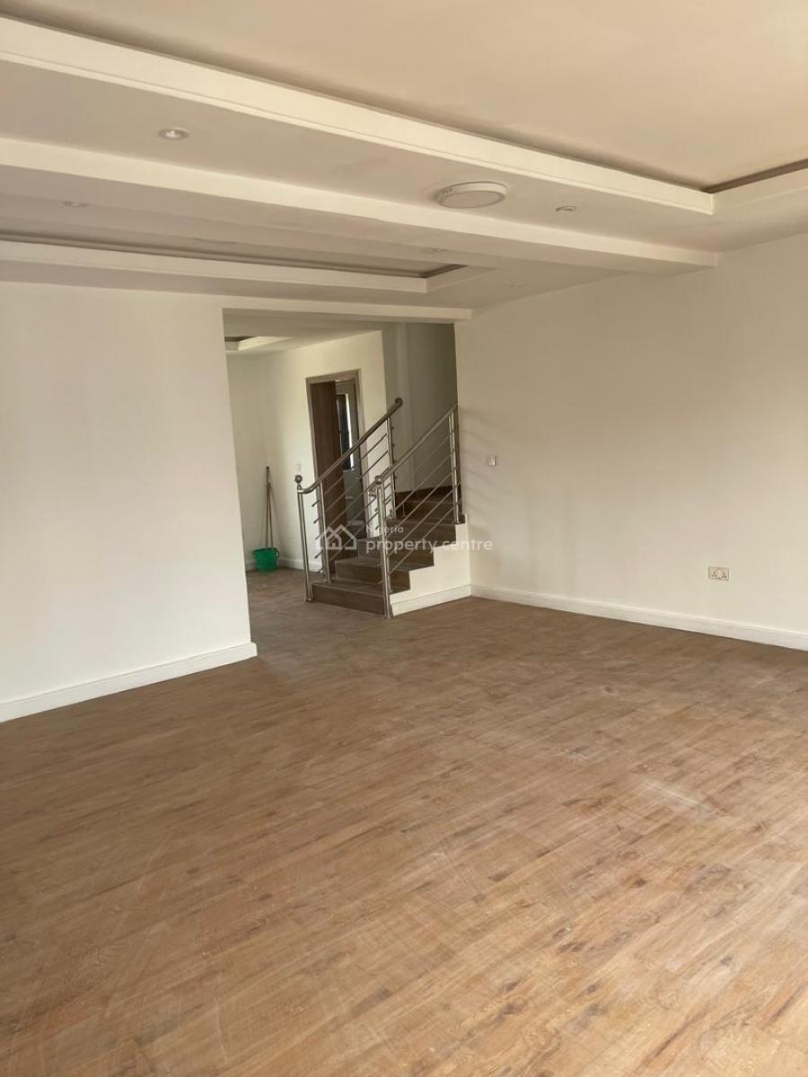 a 3 Bedroom Maisonette, Lekki Phase 1, Lekki, Lagos, Semi-detached Duplex for Rent