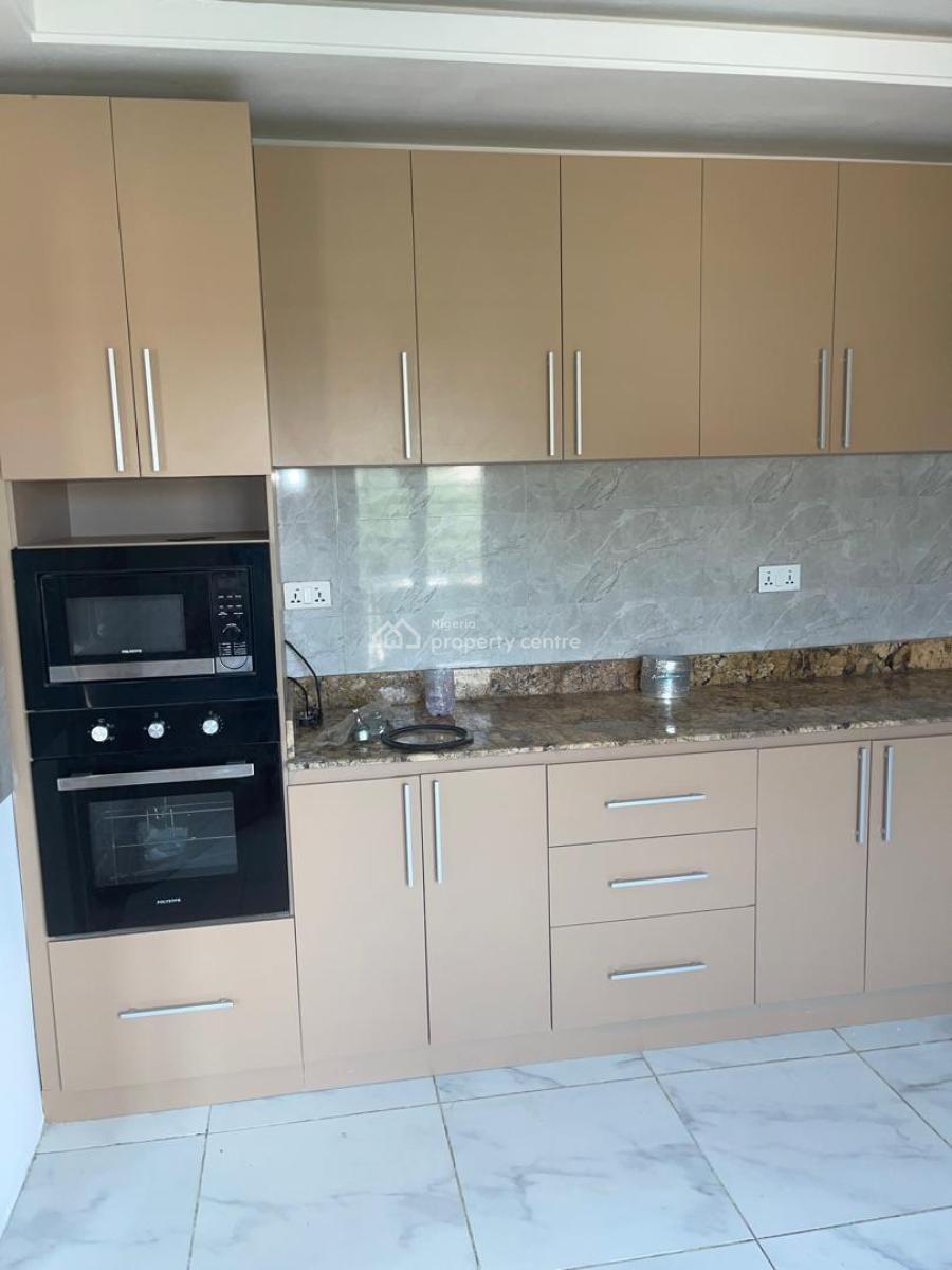 a 3 Bedroom Maisonette, Lekki Phase 1, Lekki, Lagos, Semi-detached Duplex for Rent