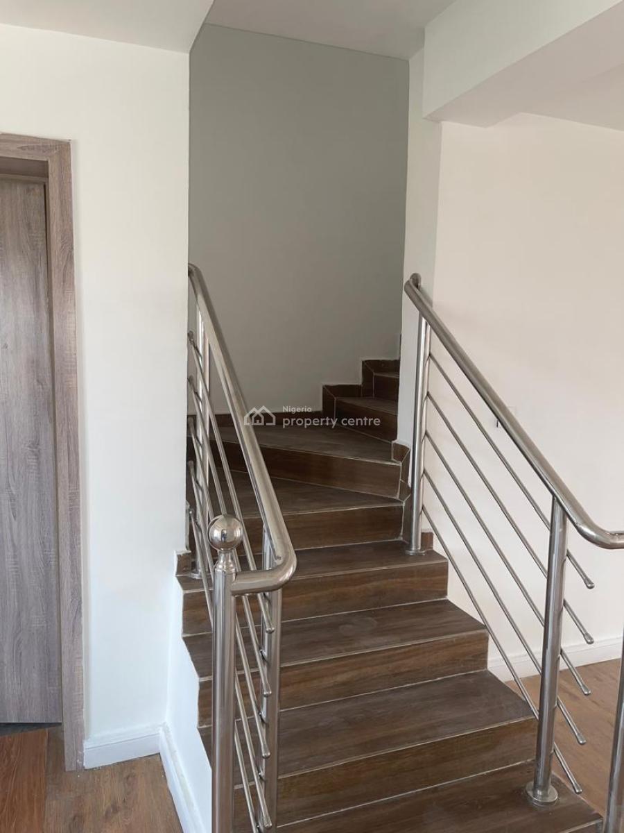 a 3 Bedroom Maisonette, Lekki Phase 1, Lekki, Lagos, Semi-detached Duplex for Rent