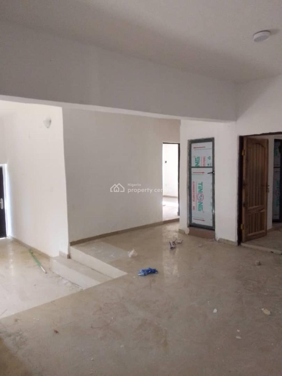 a Spacious 3 Bedroom Flat Upstairs, Thomas Estate, Ajah, Lagos, Flat / Apartment for Rent