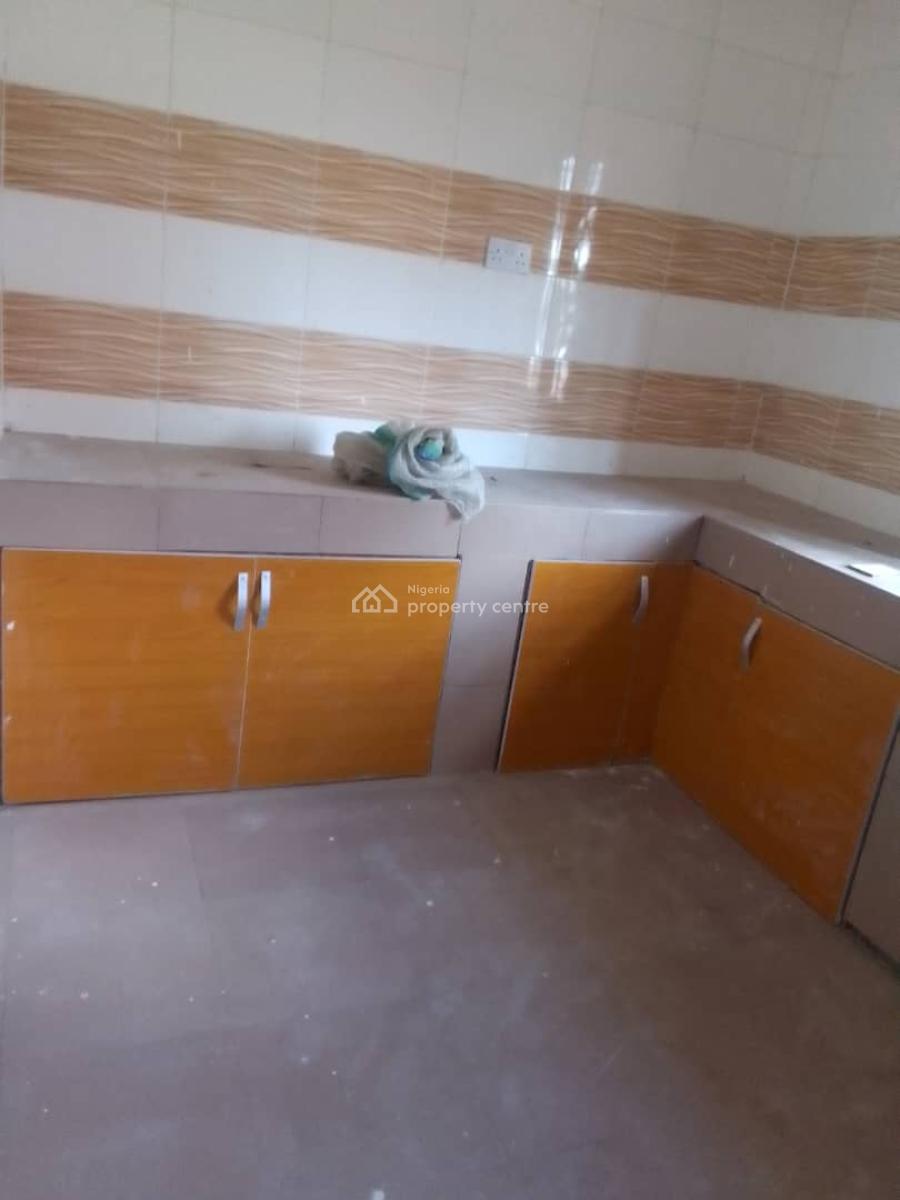 a Spacious 3 Bedroom Flat Upstairs, Thomas Estate, Ajah, Lagos, Flat / Apartment for Rent