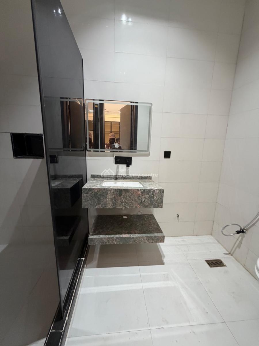 Spacious 5 Bedroom Fully Detached House with Bq, Chevron, Lekki, Lagos, Detached Duplex for Sale