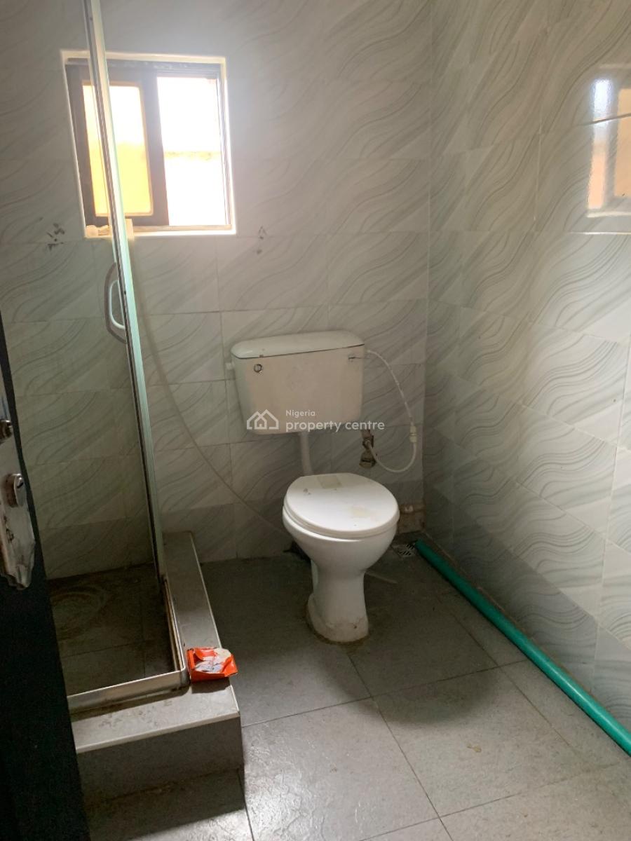 Lovely 3 Bedroom Flat, Ologolo, Lekki, Lagos, Flat / Apartment for Rent
