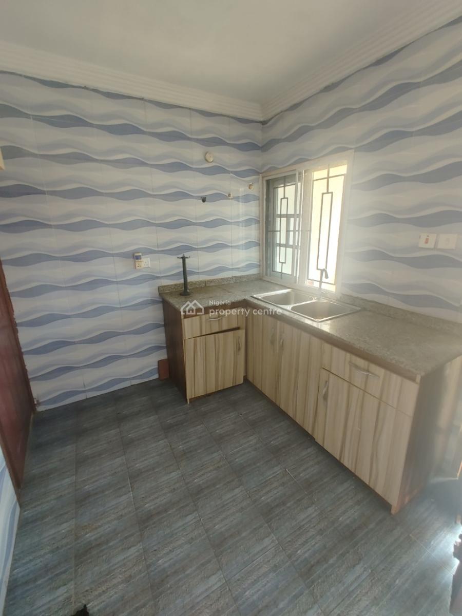 2 Bedroom Flat Apartment Upstairs in an Estate, Sangotedo, Sangotedo, Ajah, Lagos, Flat / Apartment for Rent