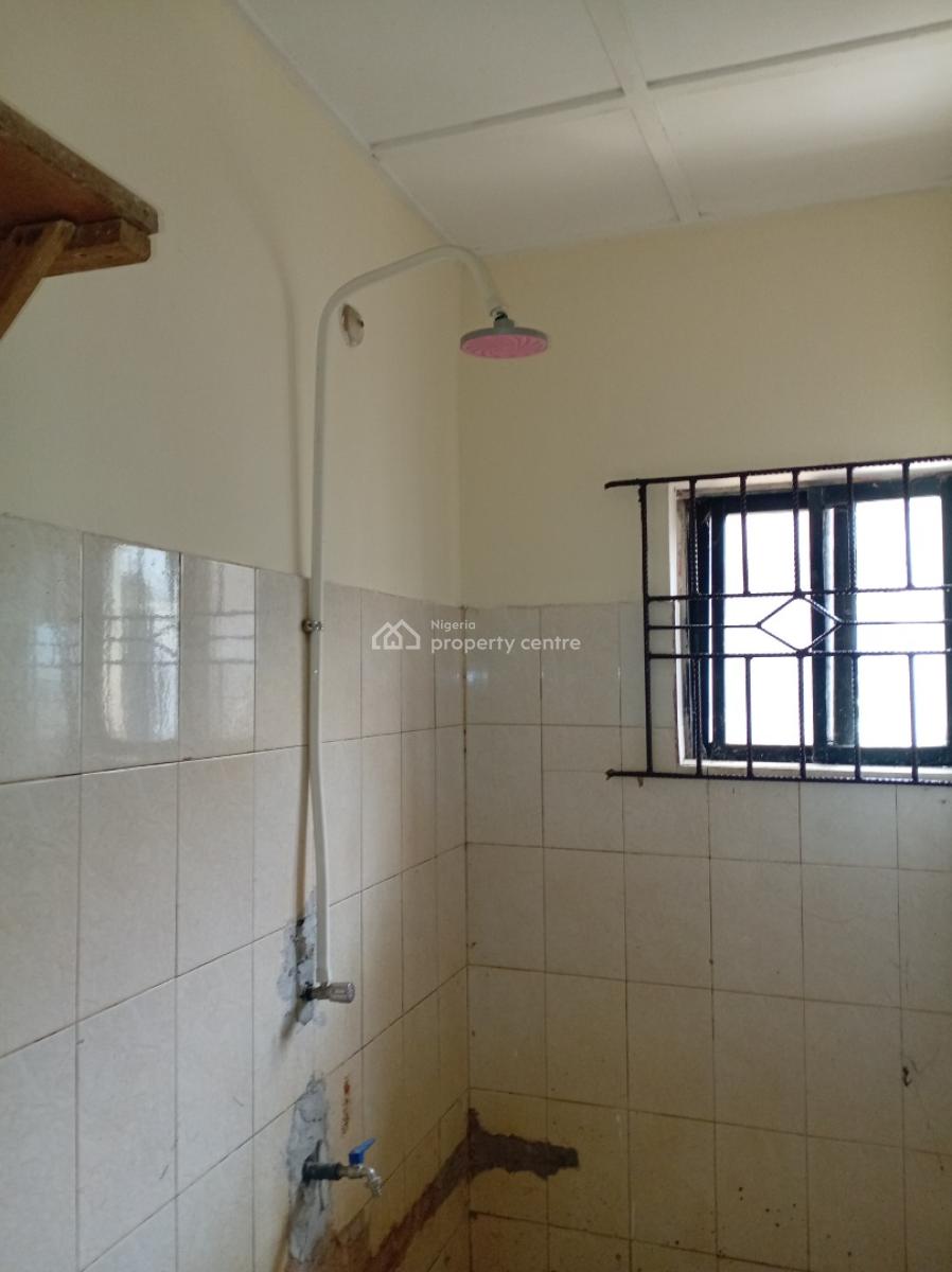 a Luxury 3 Bedroom Flat. Upstairs, Unity Estate, Badore, Ajah, Lagos, Flat / Apartment for Rent