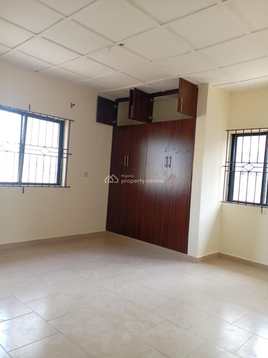a Luxury 3 Bedroom Flat. Upstairs, Unity Estate, Badore, Ajah, Lagos, Flat / Apartment for Rent