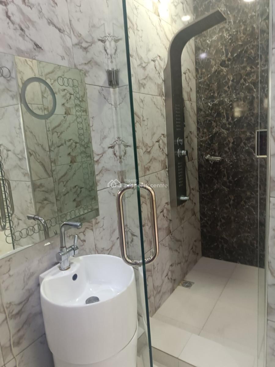 Executive 5 Bedroom Detached Home with Bq, Gra Phase 2, Magodo, Lagos, House for Rent