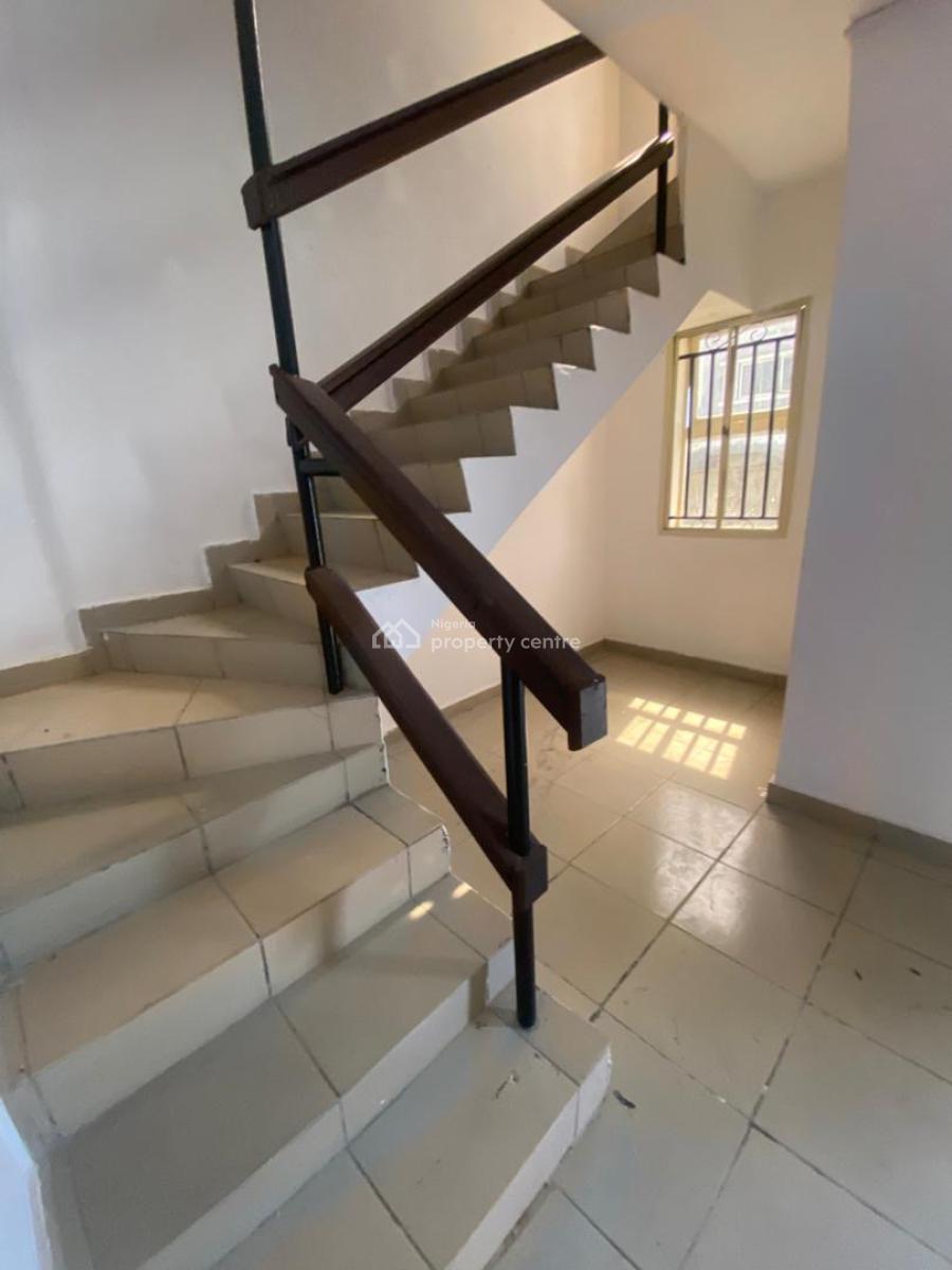 Exquisite 3 Bedroom Apartment, Ilasan, Lekki, Lagos, Flat / Apartment for Rent