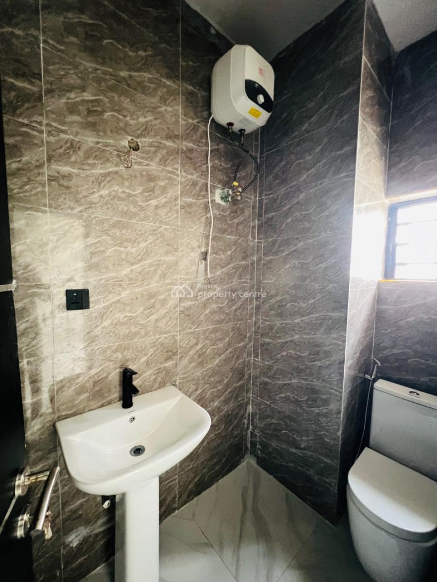 2 Bedroom Apartment, Ajah, Lagos, Flat / Apartment for Sale