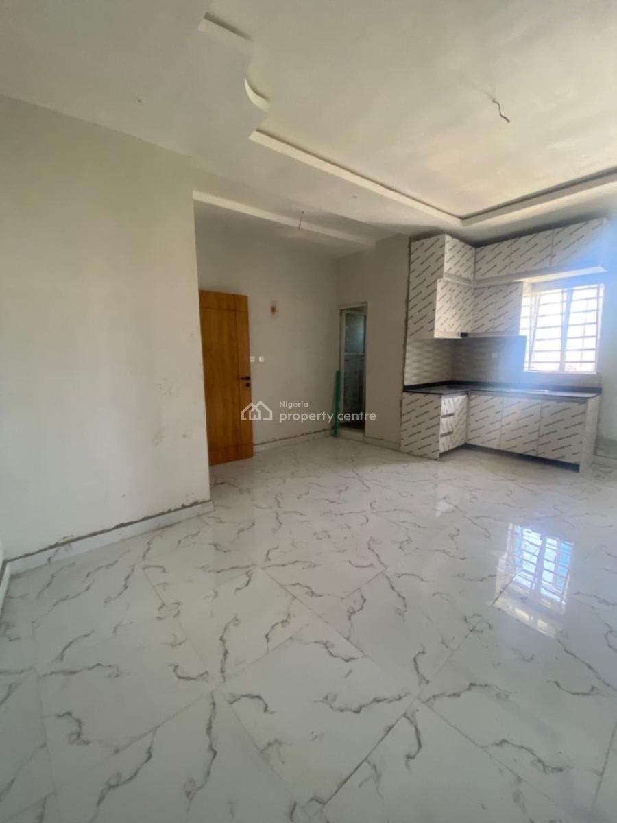 Excellent  2 Bedroom (with Miniflat), Ologolo, Lekki, Lagos, Flat / Apartment for Rent