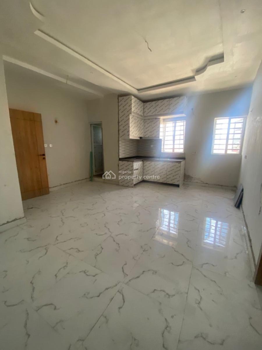 Excellent  2 Bedroom (with Miniflat), Ologolo, Lekki, Lagos, Flat / Apartment for Rent