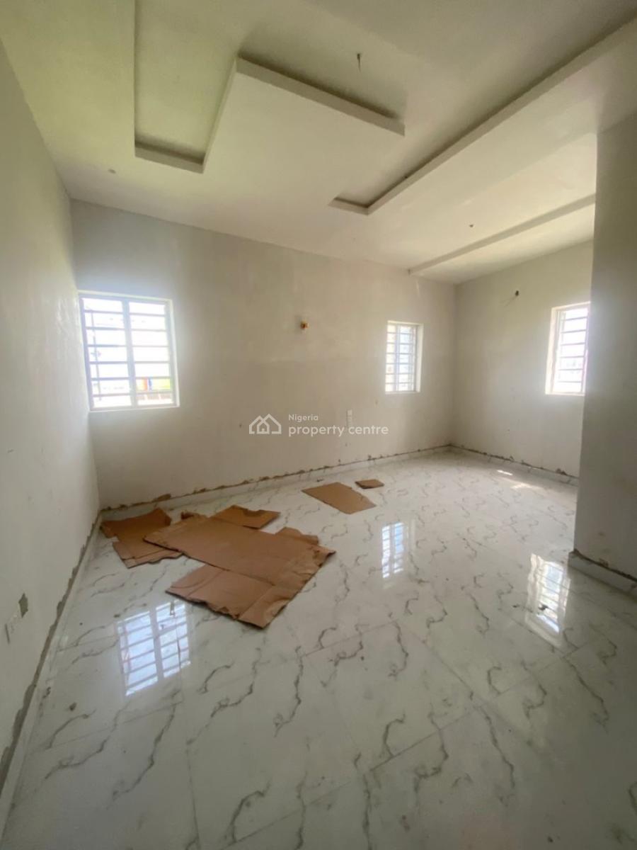 Excellent  2 Bedroom (with Miniflat), Ologolo, Lekki, Lagos, Flat / Apartment for Rent