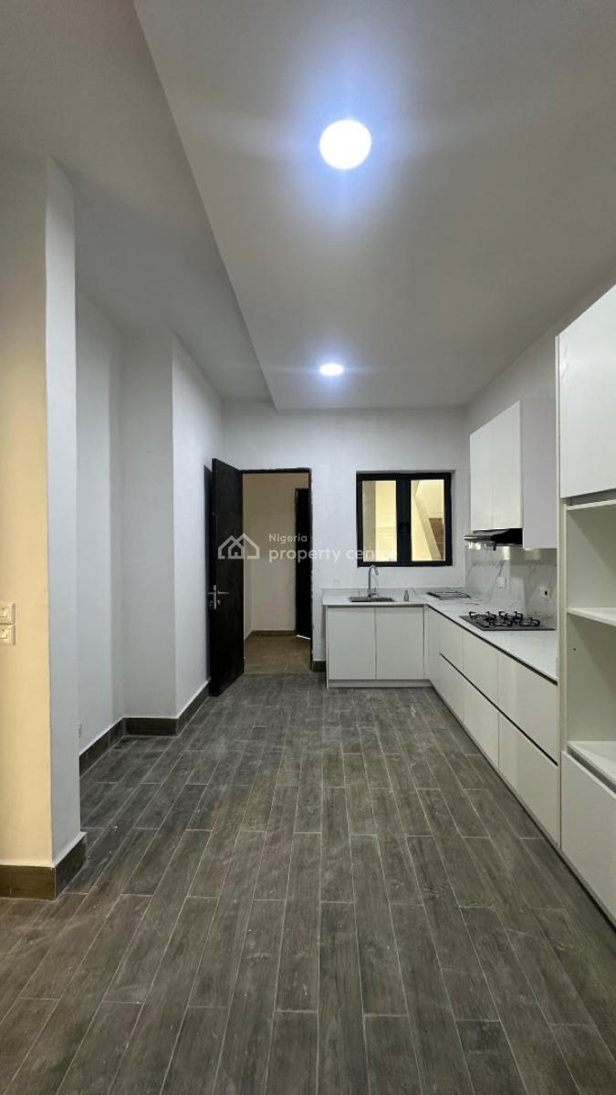 2 Bedroom Apartment, Lekki Phase 1, Lekki, Lagos, Flat / Apartment for Rent