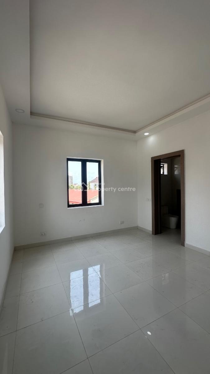 2 Bedroom Apartment, Lekki Phase 1, Lekki, Lagos, Flat / Apartment for Rent