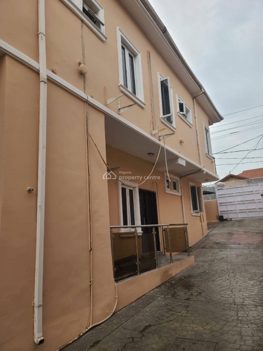 Lovely 4 Bedroom Terrace Duplex, Gra Phase 2, Magodo, Lagos, Terraced Duplex for Rent