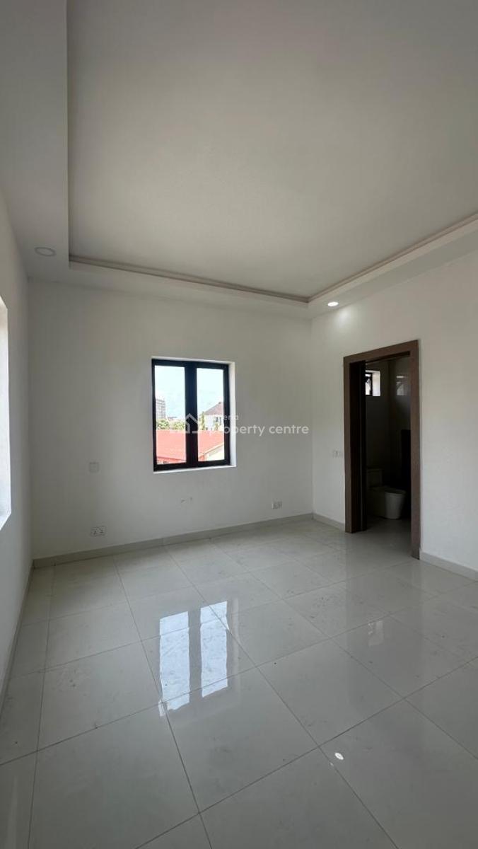 3 Bedroom Apartment, Lekki Phase 1, Lekki, Lagos, Flat / Apartment for Rent