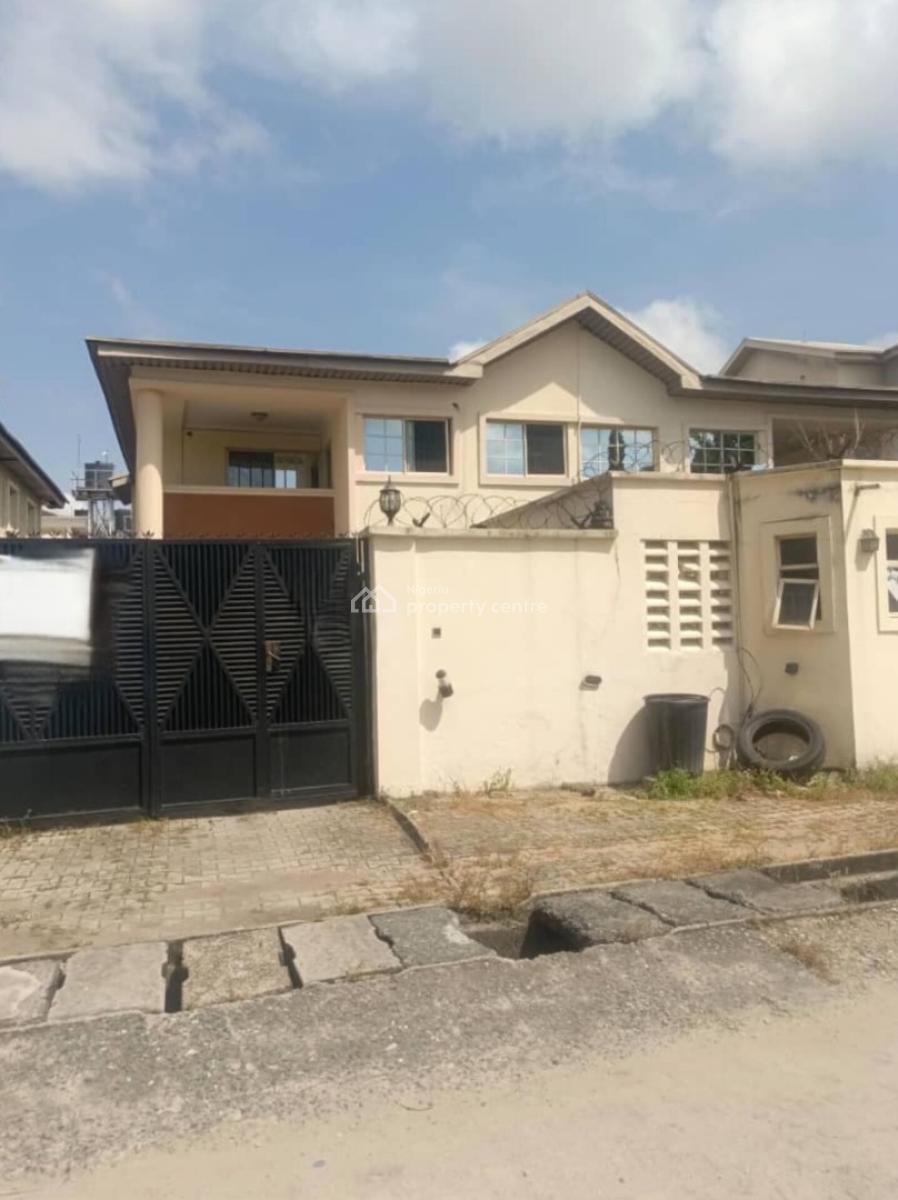 Elegant 5 Bedroom Semi Detached Duplex with 2 Bq in a Secure Estate, Lekki Phase 1, Lekki, Lagos, Semi-detached Duplex for Rent