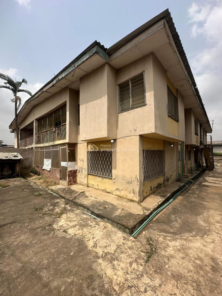 Block of 4nos Three (3)bedroom Flat, New Bodija, Ibadan, Oyo State., Ibadan, Oyo, House for Sale