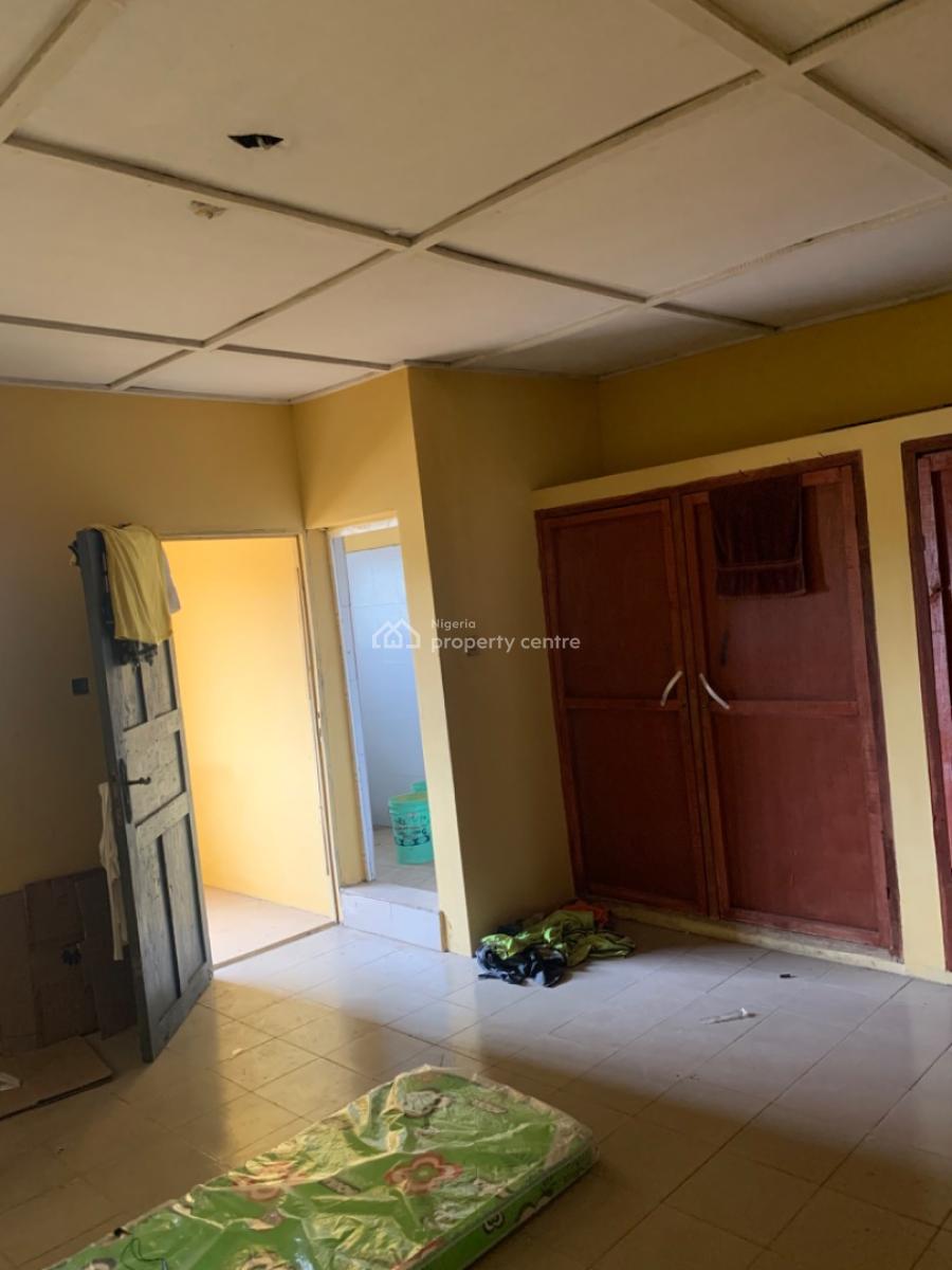 Spacious 2 Bedroom Apartment, Gra Phase 1, Magodo, Lagos, Flat / Apartment for Rent