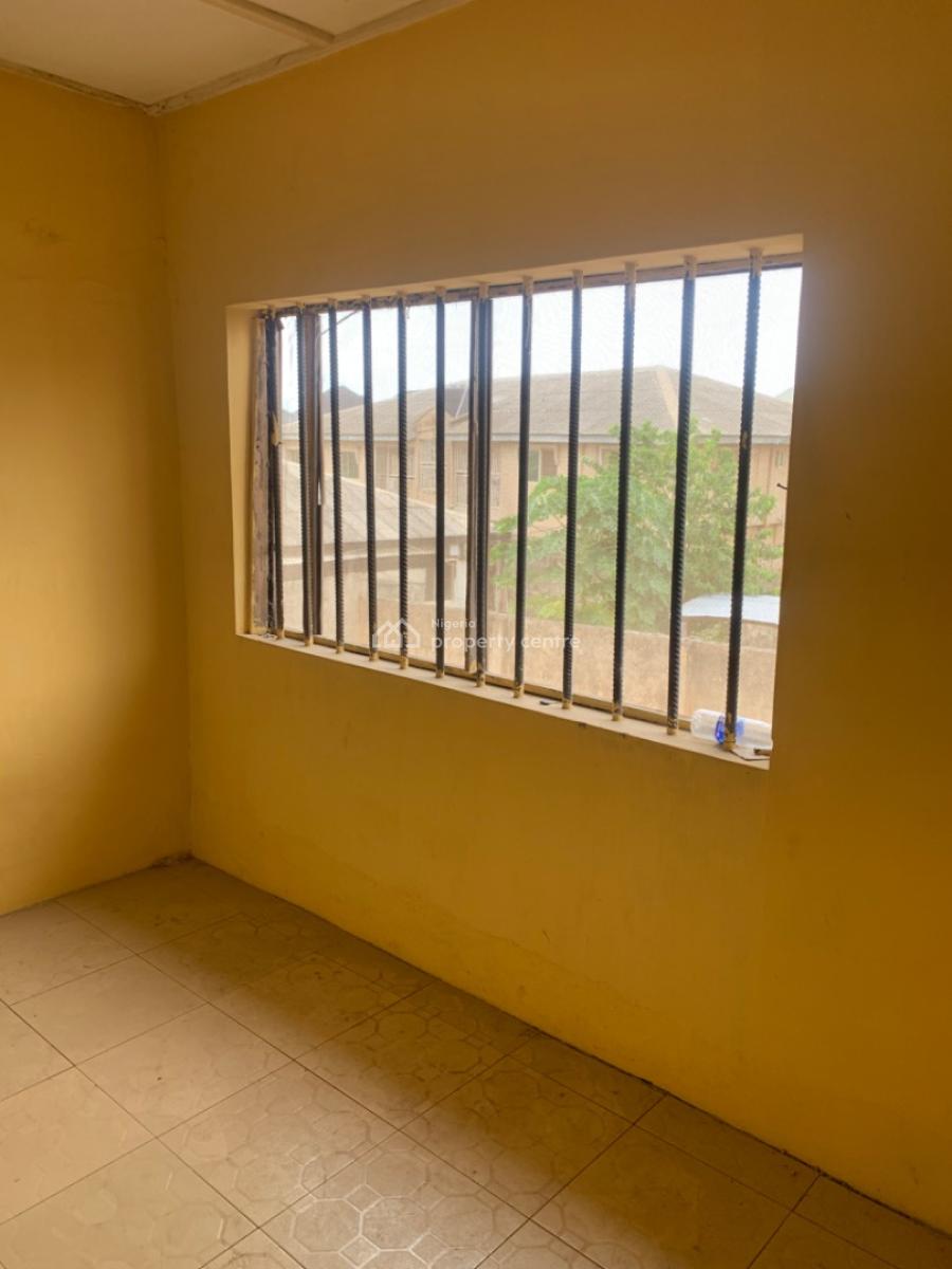 Spacious 2 Bedroom Apartment, Gra Phase 1, Magodo, Lagos, Flat / Apartment for Rent