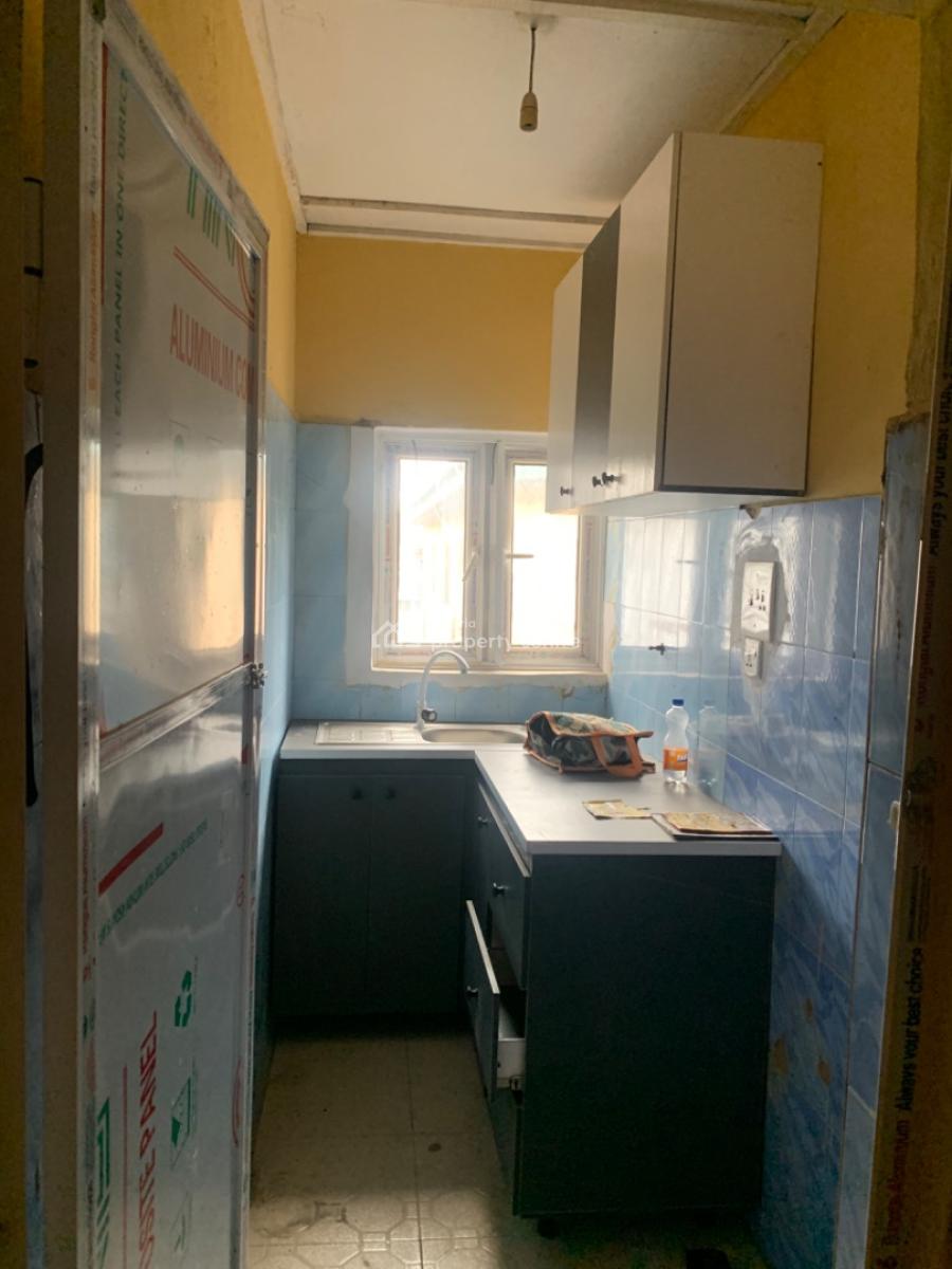 Spacious 2 Bedroom Apartment, Gra Phase 1, Magodo, Lagos, Flat / Apartment for Rent